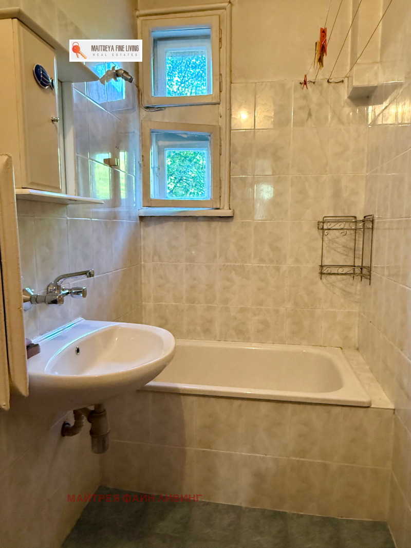 Издаје се  2 спаваће собе Софија , Центар , 80 м2 | 71395811 - слика [9]