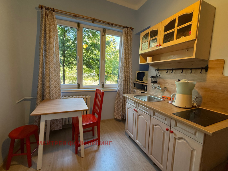 Издаје се  2 спаваће собе Софија , Центар , 80 м2 | 71395811 - слика [5]