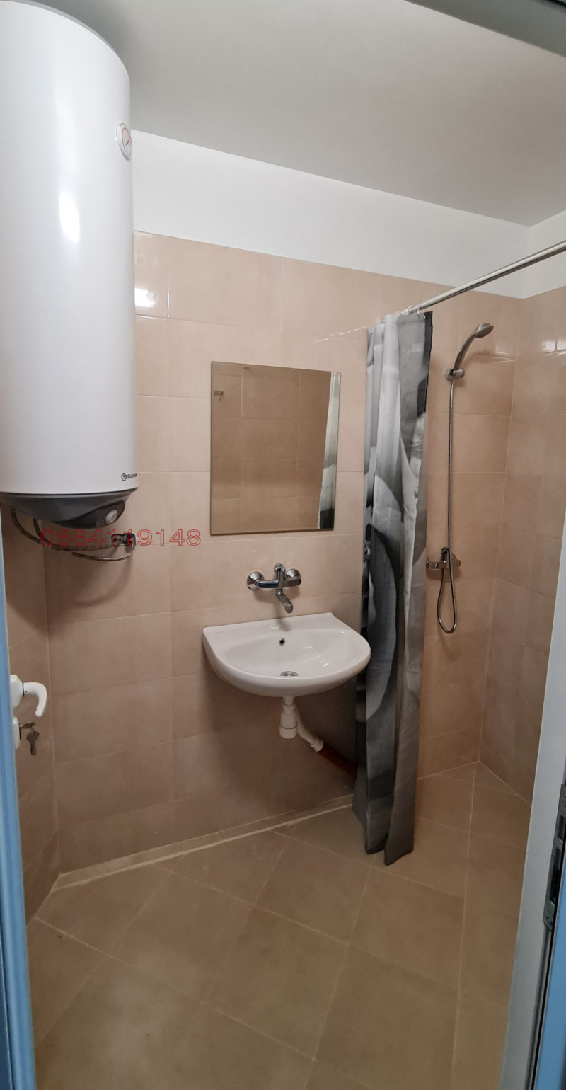 Дава под наем МАГАЗИН, гр. Горна Оряховица, област Велико Търново, снимка 6 - Магазини - 53406728