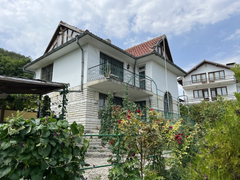 Дава под Наем КЪЩА в област Добрич, гр. Балчик - 150 кв.м / 340 € » 664.98 лв.