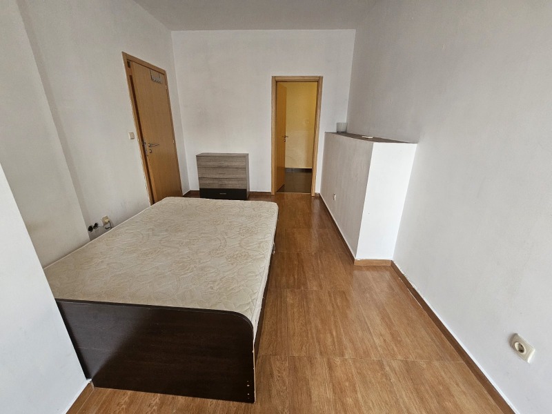 Te huur  3+ slaapkamer Sofia , Mladost 3 , 333 m² | 76645545 - afbeelding [2]