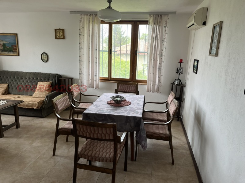 Дава под наем КЪЩА, гр. Балчик, област Добрич, снимка 4 - Къщи - 52788285