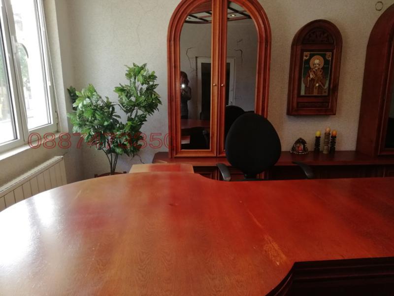 Дава под наем ОФИС, гр. Трявна, област Габрово, снимка 7 - Офиси - 52784934