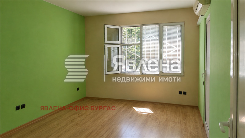 Дава под наем ОФИС, гр. Бургас, Център