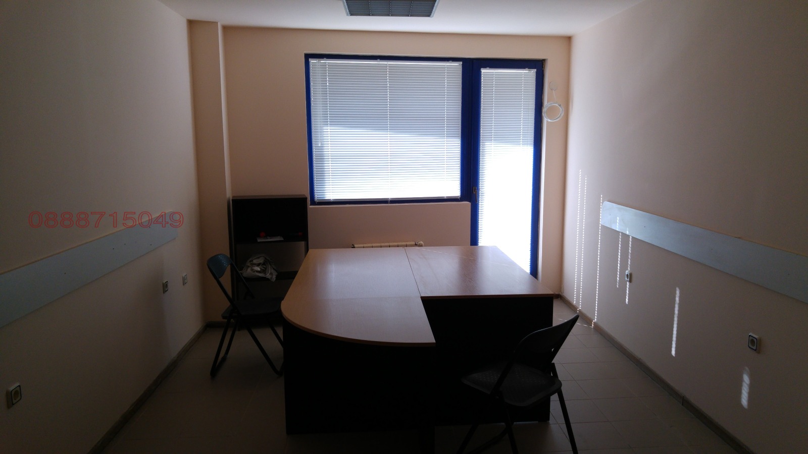 Дава под наем ОФИС, гр. Плевен, Идеален център, снимка 2 - Офиси - 54355700