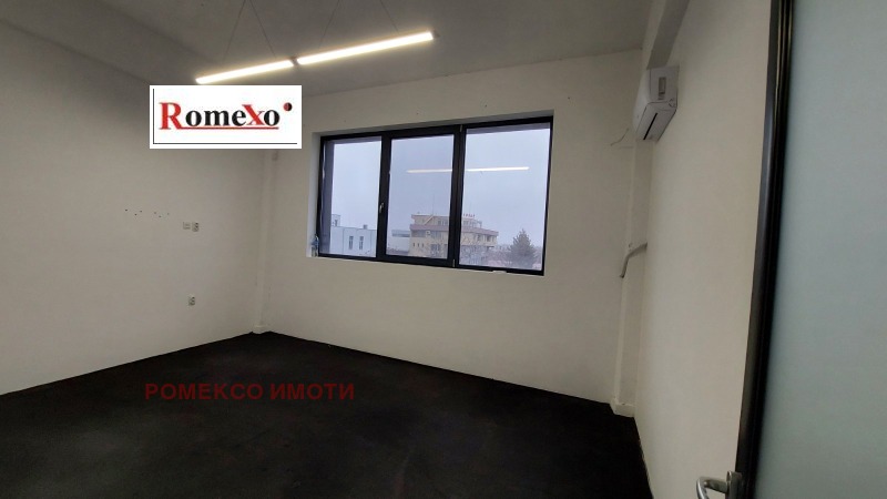 En renta  Oficina Plovdiv , Brezovsko shose , 85 metros cuadrados | 55045566 - imagen [3]