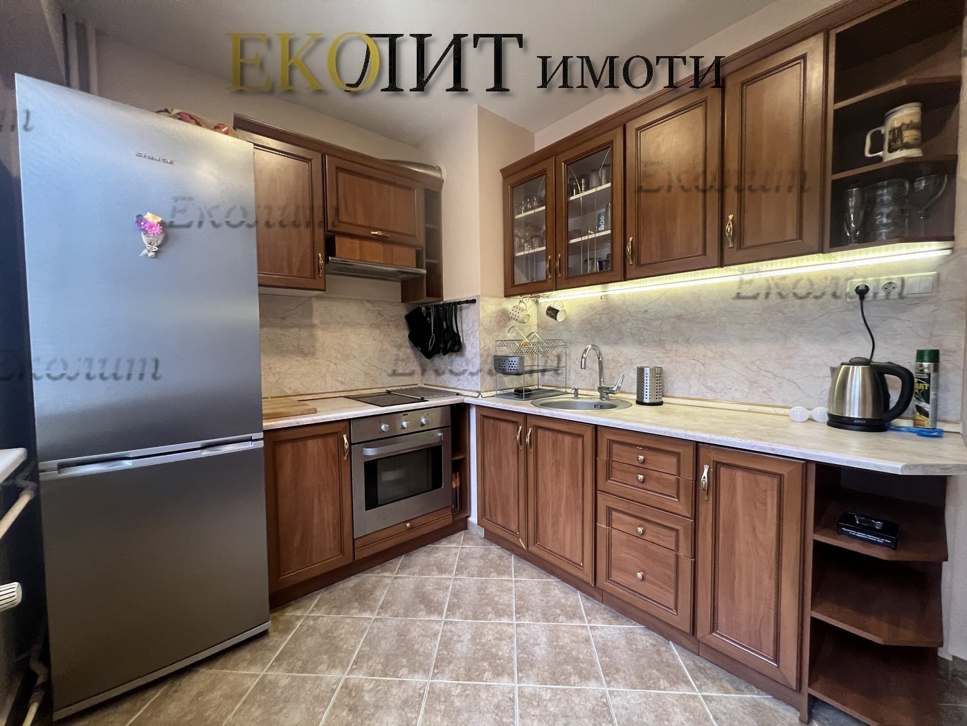 Дава под наем 2-СТАЕН, гр. София, Лагера, снимка 2 - Апартаменти - 56254640