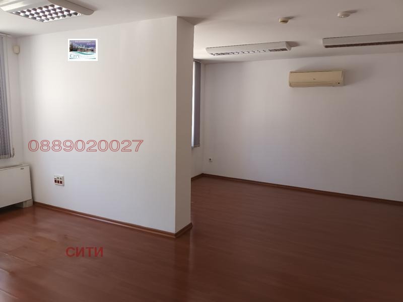 Дава под наем ОФИС, гр. Пловдив, Център, снимка 14 - Офиси - 55320692