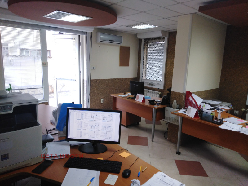 För uthyrning  Kontor Sofia , Strelbistje , 50 kvm | 34289131 - bild [2]