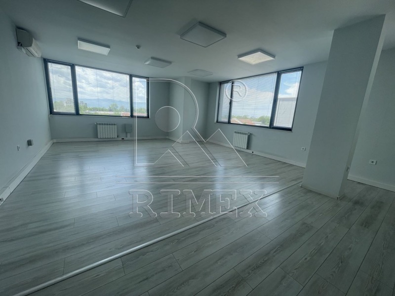 A louer  Bureau Plovdiv , Indoustrialna zona - Sever , 1000 m² | 76300716 - image [2]