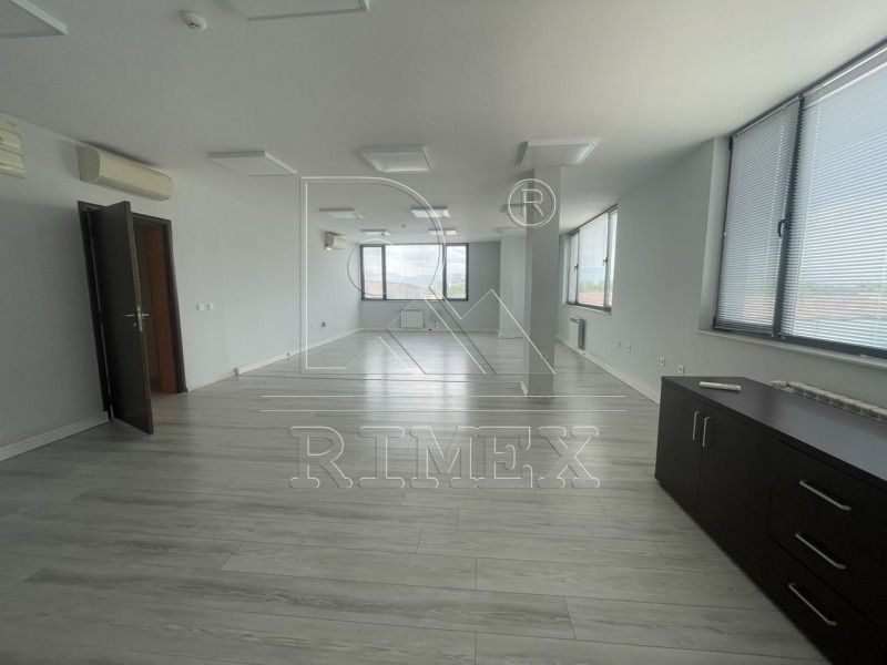 A louer  Bureau Plovdiv , Indoustrialna zona - Sever , 1000 m² | 76300716 - image [15]