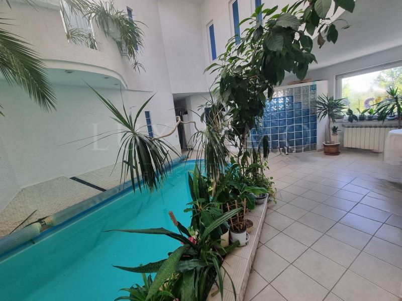 Vuokrattavana  3+ makuuhuone Sofia , v.z.Malinova dolina , 250 neliömetriä | 41843072 - kuva [16]