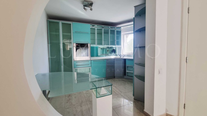 Vuokrattavana  3+ makuuhuone Sofia , v.z.Malinova dolina , 250 neliömetriä | 41843072 - kuva [5]