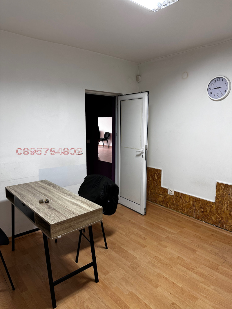 Издаје се  Канцеларија Софија , Центар , 70 м2 | 80758110 - слика [5]