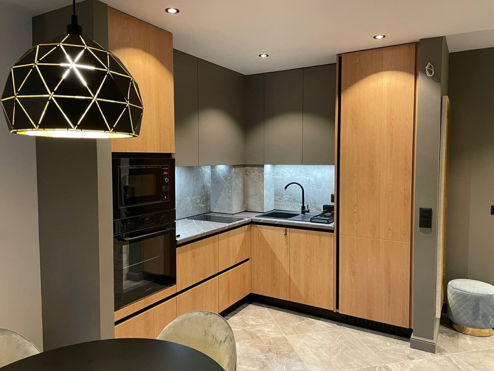 Дава под наем 2-СТАЕН, гр. София, Кръстова вада, снимка 4 - Апартаменти - 53627335