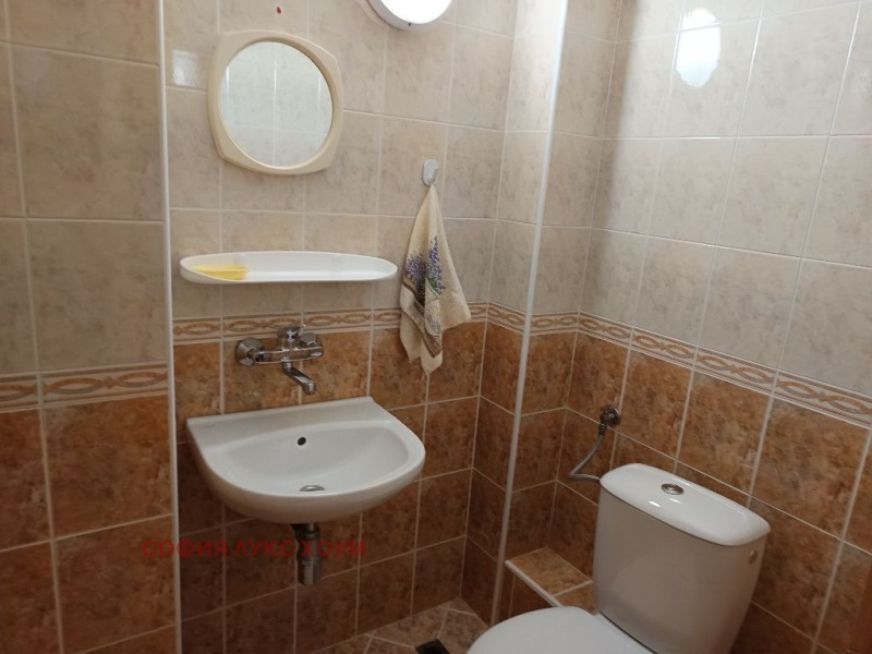 En renta  2 dormitorios Sofia , Poduyane , 85 metros cuadrados | 55941158 - imagen [11]