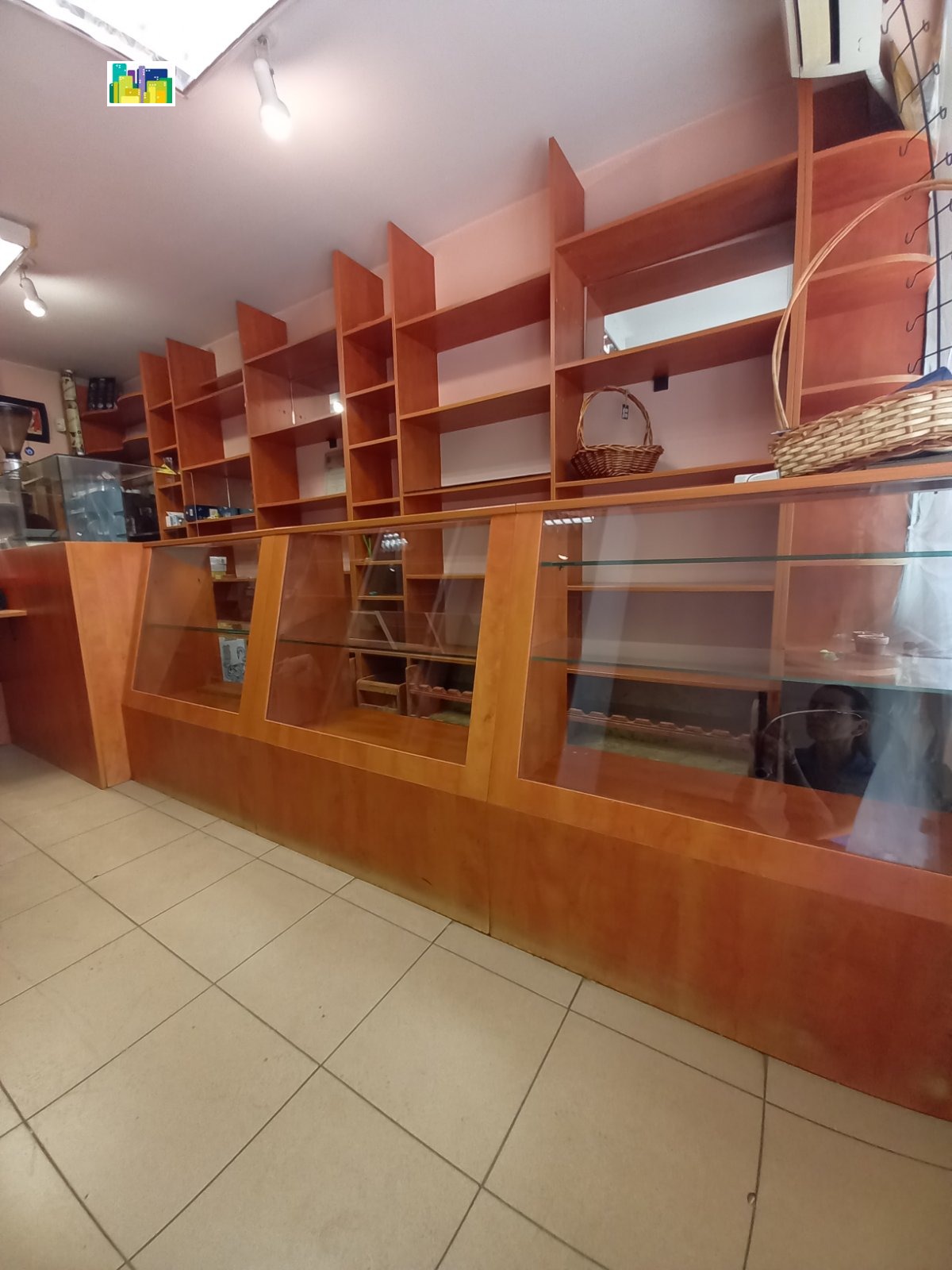 Дава под наем МАГАЗИН, гр. София, Белите брези