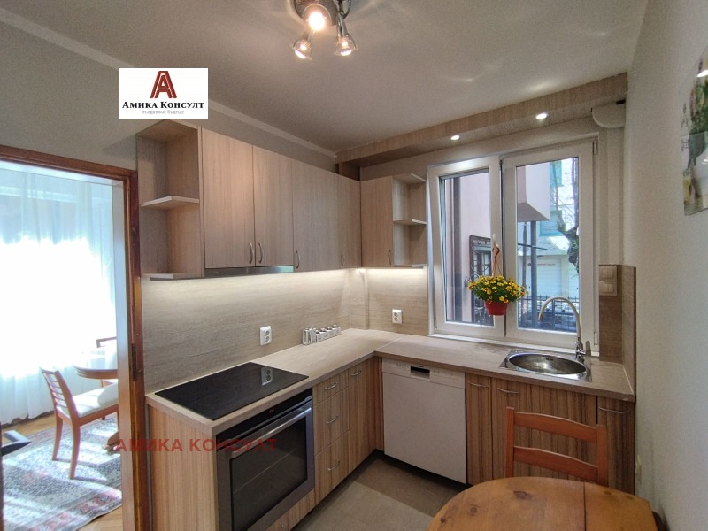 Zu vermieten  2 Schlafzimmer Sofia , Zentar , 80 qm | 40929362 - Bild [2]