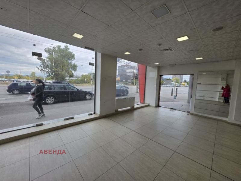 Дава под наем МАГАЗИН, гр. София, Дружба 2