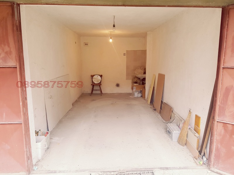 Дава под наем ГАРАЖ, ПАРКОМЯСТО, гр. Варна, Лятно кино Тракия