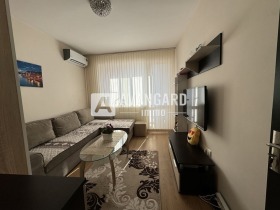 Studio Kolchozen pazar, Varna 3