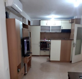 2 спаваће собе Лјатно кино Тракија, Варна