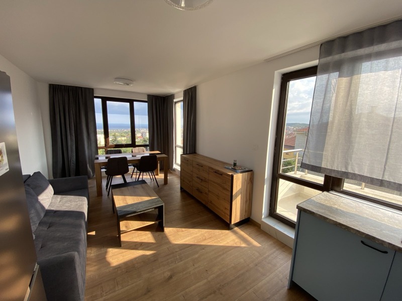 Дава под нем  3-стаен, град Варна, Виница •  700 EUR • ID 11919702 — holmes.bg - [1] 