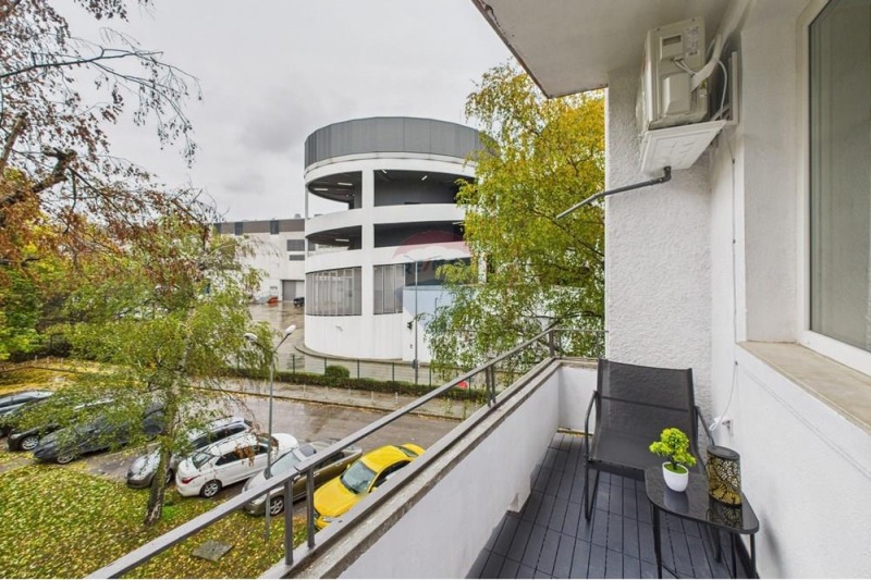 Дава под наем 3-СТАЕН, гр. София, Оборище, снимка 13 - Апартаменти - 52353876