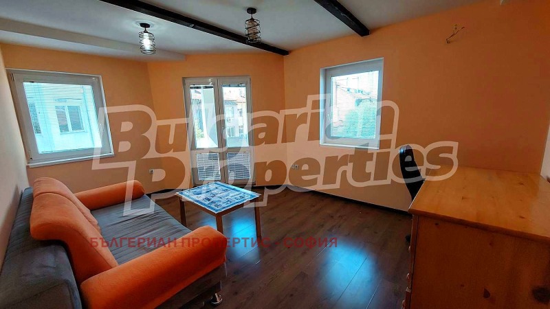 Дава под наем 4-СТАЕН, гр. София, Център, снимка 2 - Апартаменти - 52537602