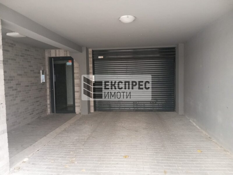 Под наем ГАРАЖ, ПАРКОМЯСТО, град Варна, Окръжна болница-Генерали • 100 € / 195.58 лв. • 14135823 1