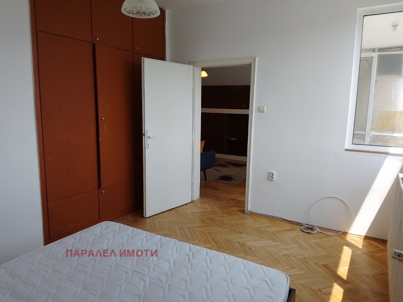 Дава под наем 3-СТАЕН, гр. Пловдив, Център, снимка 3 - Апартаменти - 52871734