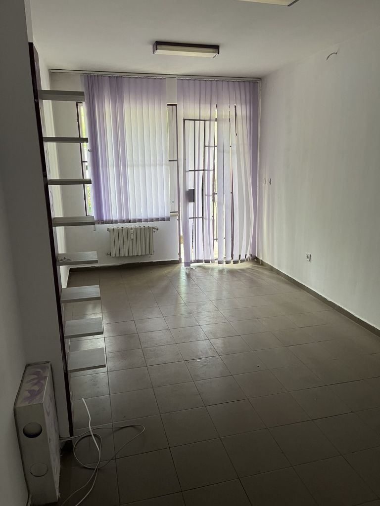 Дава под наем  Магазин град София , Гоце Делчев , 20 кв.м | 39395552 - изображение [2]