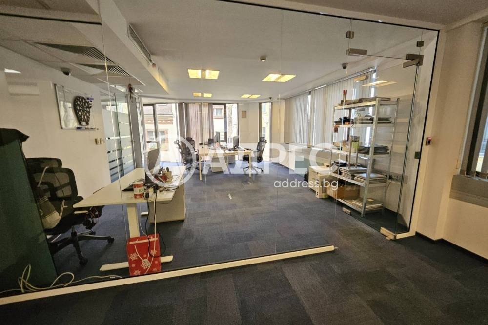 Дава под наем ОФИС, гр. София, Център, снимка 2 - Офиси - 54186053
