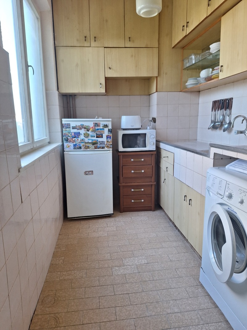 Издаје се  2 спаваће собе Варна , Трошево , 80 м2 | 88186205