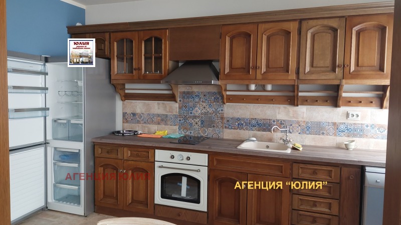 В аренду  2 спальни Пловдив , Център , 101 кв.м | 92012831 - изображение [2]