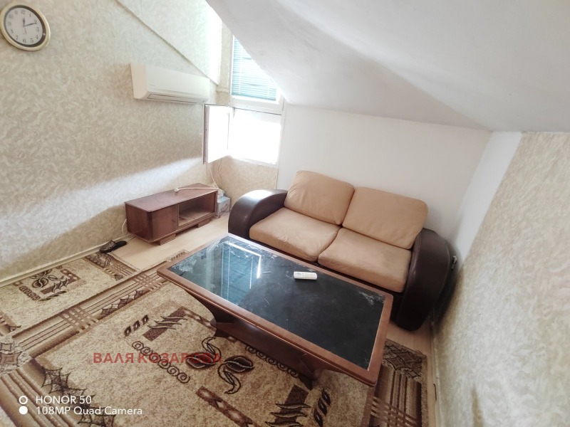 Zu vermieten  Dachboden Plewen , Schirok zentar , 23 qm | 16539462