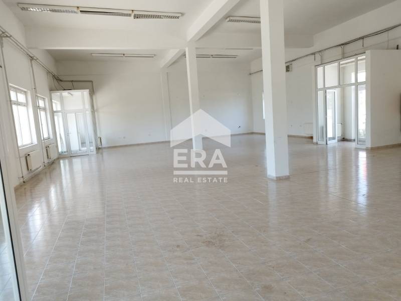 Дава под наем СКЛАД, гр. Хасково, Промишлена зона - Север, снимка 5 - Складове - 54218904