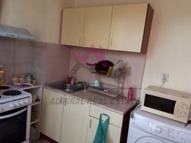 1 chambre Tchataldja, Varna 1