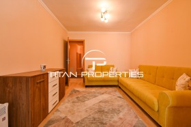 3 bedroom Meditsinska akademiya, Sofia 1