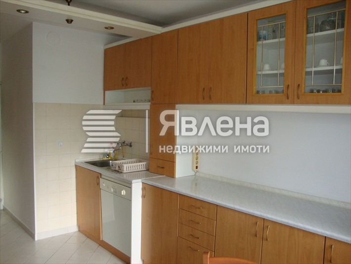 Дава под наем 3-СТАЕН, гр. София, Гоце Делчев, снимка 9 - Апартаменти - 54210604