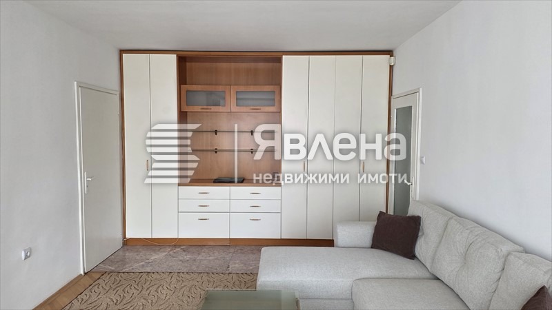 Дава под наем 3-СТАЕН, гр. София, Гоце Делчев, снимка 2 - Апартаменти - 54210604