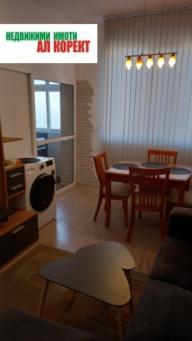 1 quarto Kolhozen pazar, Varna 3