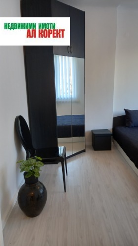 1 quarto Kolhozen pazar, Varna 9