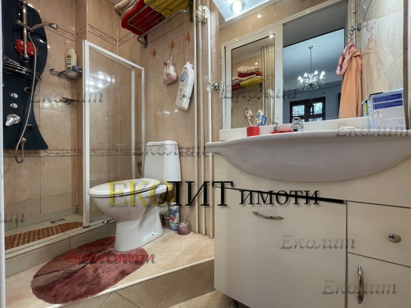 Zu vermieten  3+ Schlafzimmer Sofia , Zentar , 210 qm | 60190242 - Bild [12]