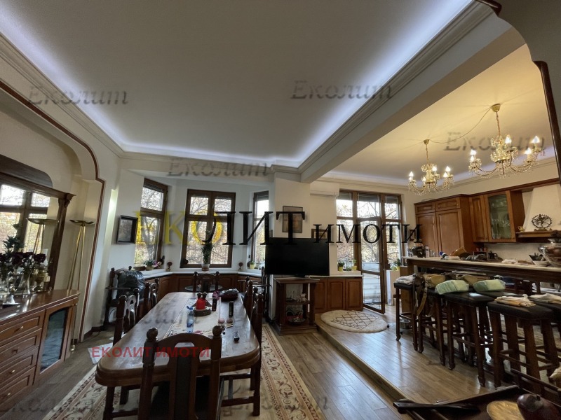 Zu vermieten  3+ Schlafzimmer Sofia , Zentar , 210 qm | 60190242 - Bild [3]