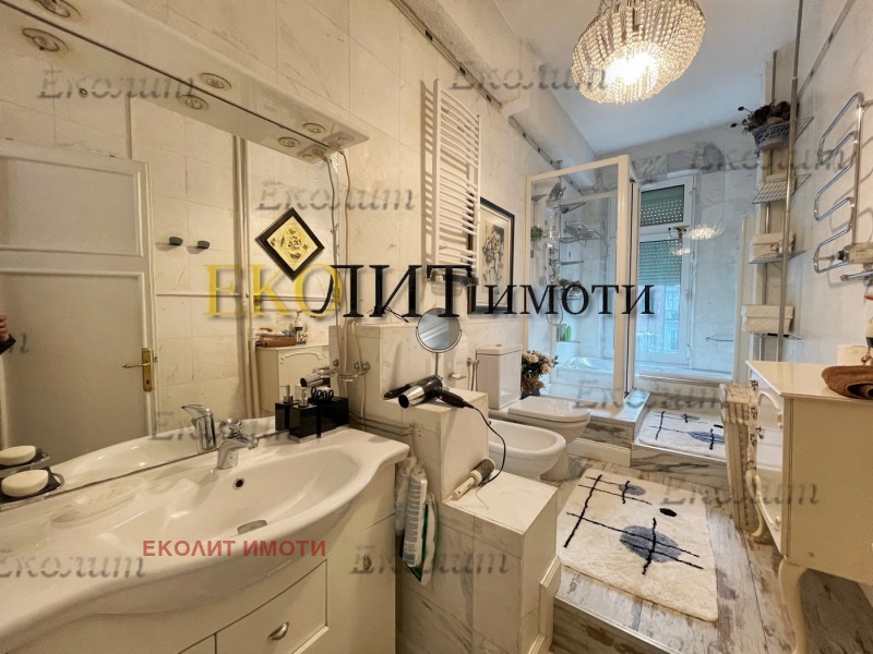 Zu vermieten  3+ Schlafzimmer Sofia , Zentar , 210 qm | 60190242 - Bild [11]