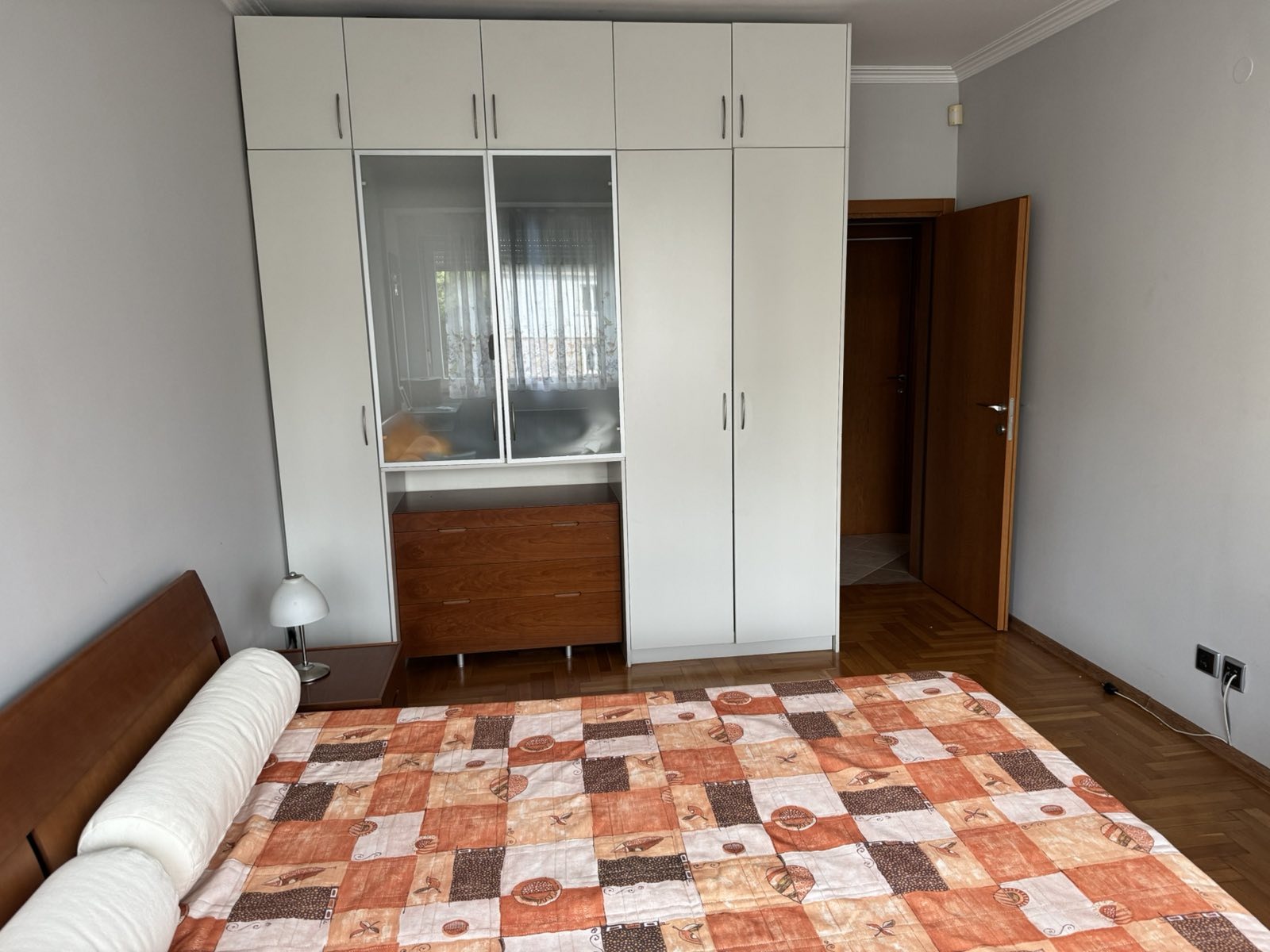 Дава под наем 3-СТАЕН, гр. София, Лозенец, снимка 11 - Апартаменти - 54410020
