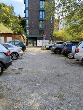 ГАРАЖ, ПАРКОМЯСТО, 20 m2