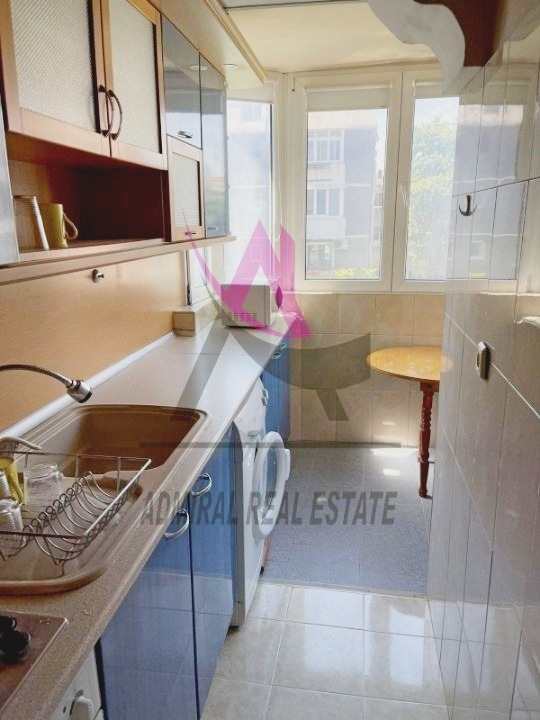 Para alugar  1 quarto Varna , Tchataldja , 60 m² | 89674747