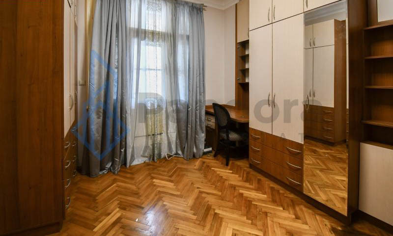 Дава под наем 4-СТАЕН, гр. София, Център, снимка 9 - Апартаменти - 56235098